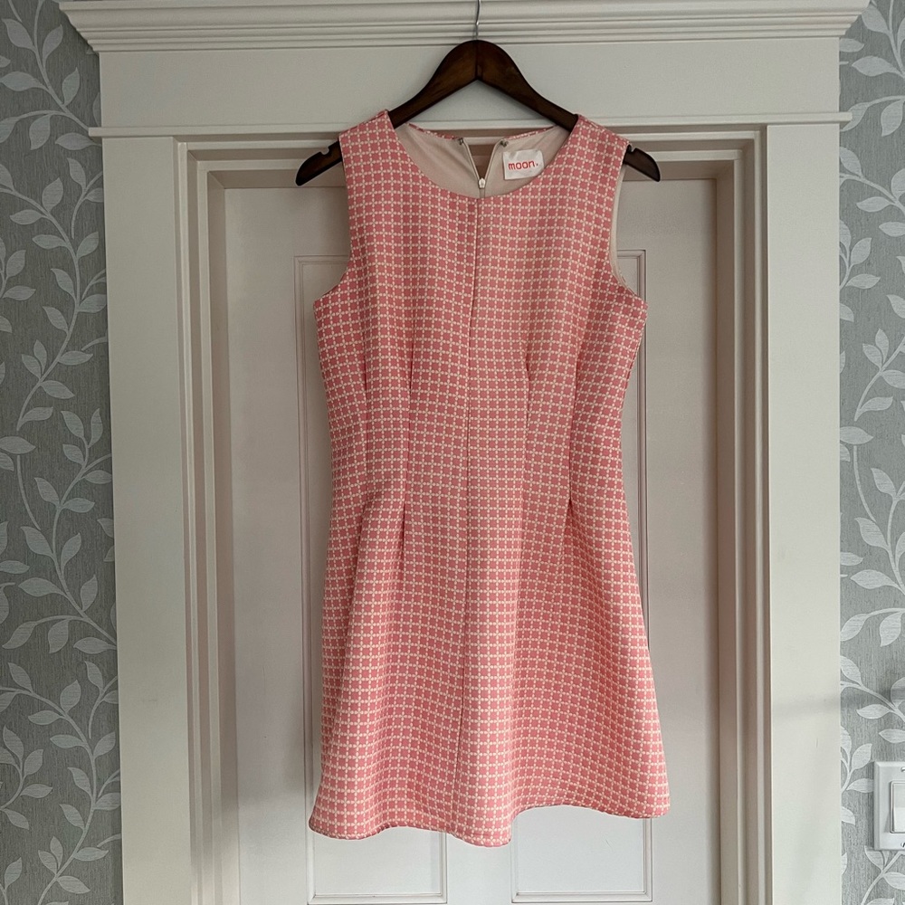 3. Brand: moon size: medium condition: good (pink)